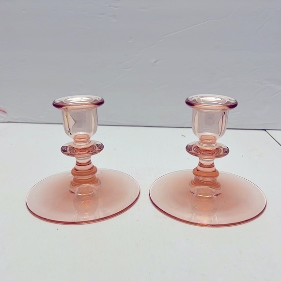 Pink Elegant Depression Glass Candlesticks Pair 4 inches - Picture 1 of 8